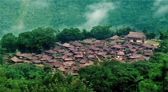 國家AAAA級旅游景區翁丁原始部落文化旅游區