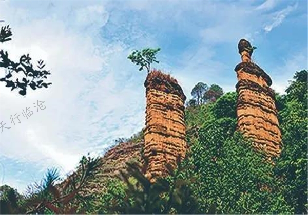 臨滄自然風光，騰空出世的土佛